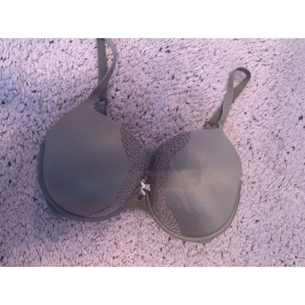 Vs bra